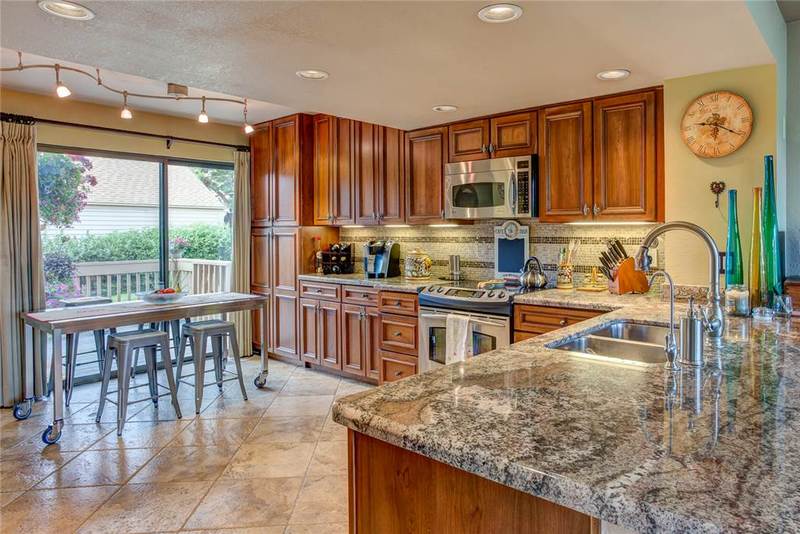 在meiguo.com看到的Racquet Club的介绍图片