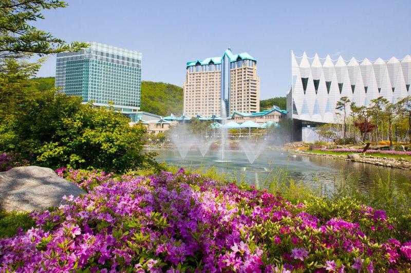 This photo about Kangwon Land Hotel shared on HyHotel.com