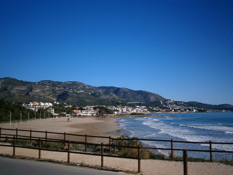 This photo about Apartamentos Varios Alcoceber 3000 shared on HyHotel.com