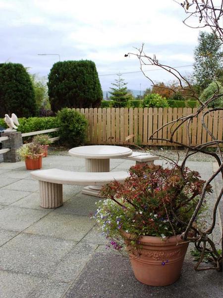 This photo about Avelow House shared on HyHotel.com