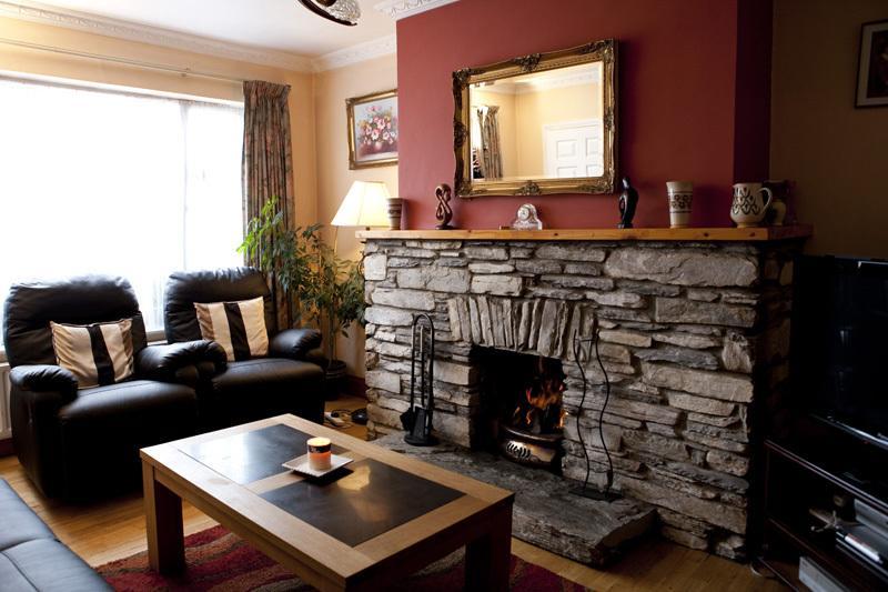 This photo about Avelow House shared on HyHotel.com