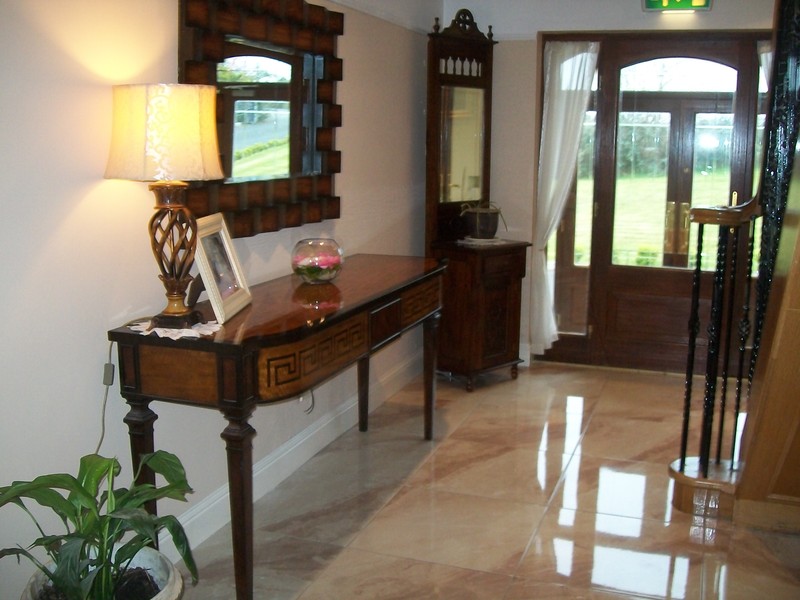 This photo about Burke'S Mulbur House shared on HyHotel.com