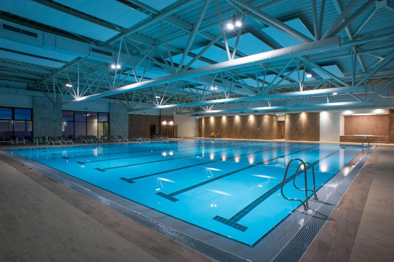 cheap resort hotels  to Spend holiday with family