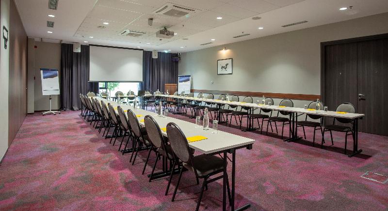 cheap resort hotels  to Spend holiday with family