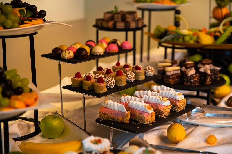 cheap resort hotels  to Spend holiday with family