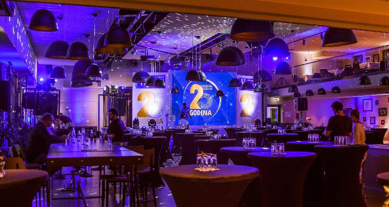 cheap resort hotels  to Spend holiday with family