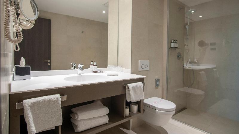 cheap resort hotels  to Spend holiday with family