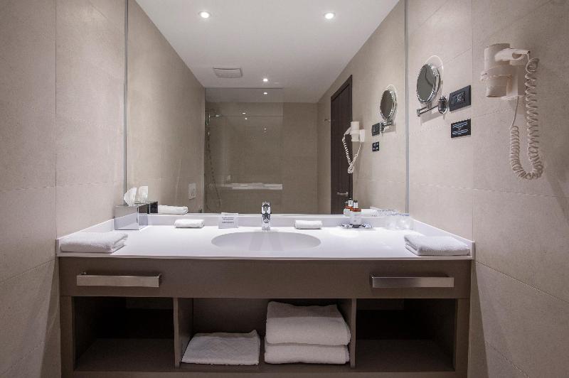 cheap resort hotels  to Spend holiday with family