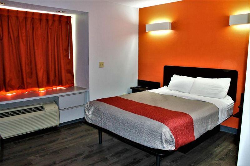 在meiguo.com看到的Microtel Inn by Wyndham Calcium Near Fort Drum的介绍图片