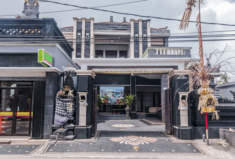 This photo about ZEN Rooms Denays House shared on HyHotel.com