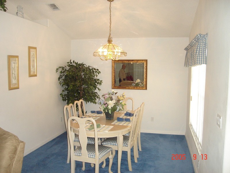 在meiguo.com看到的Private Villas with Pools的介绍图片