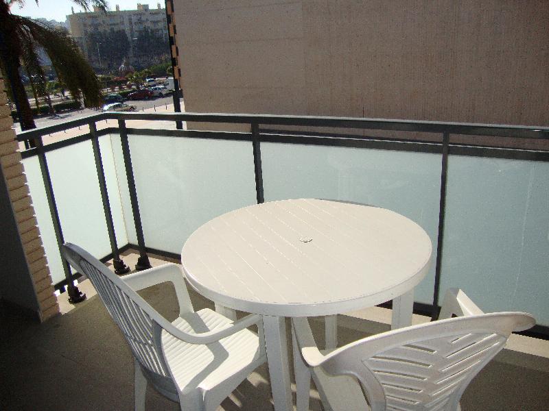 This photo about Apartamentos Peniscola Centro 3000 Sin Piscina shared on HyHotel.com