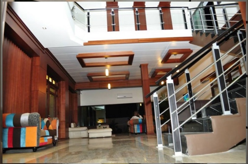 This photo about Crystal palace shared on HyHotel.com