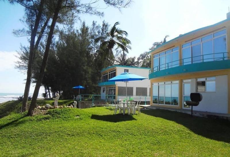 This photo about El Jardin Resort shared on HyHotel.com