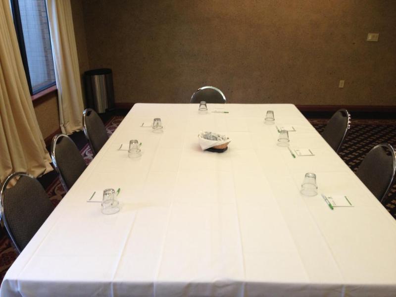 This photo about Holiday Inn Hotel and Suites Huntington Civic Aren shared on HyHotel.com