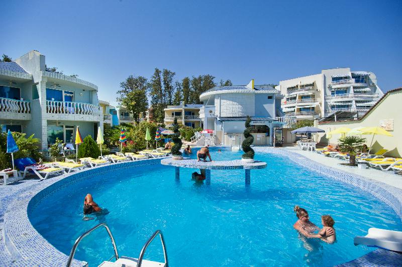 This photo about Jasmin shared on HyHotel.com