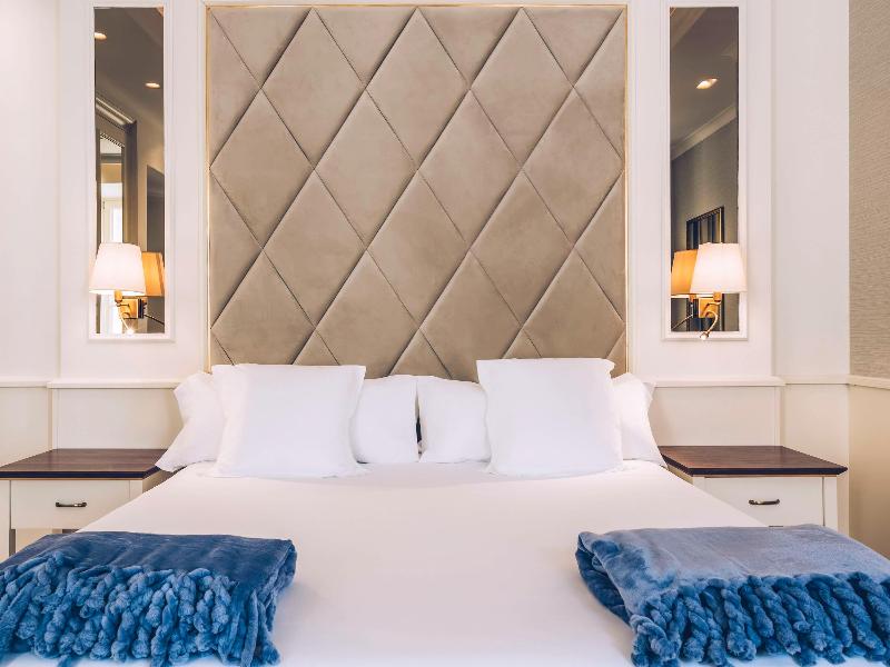 cheap resort hotels  to Spend holiday with family