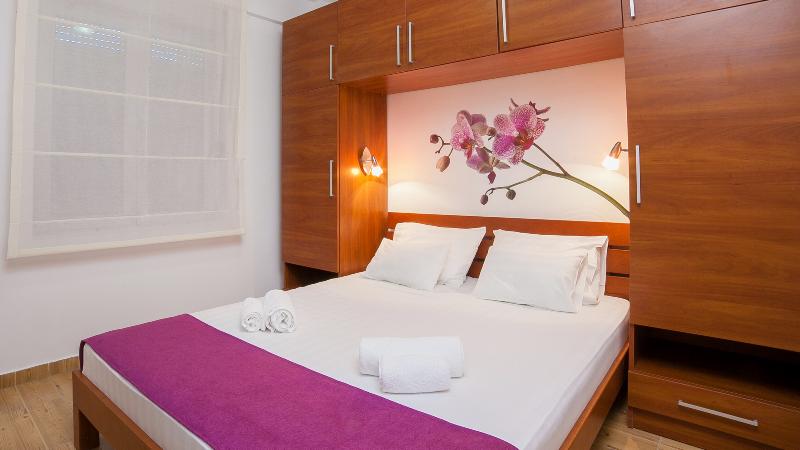 cheap resort hotels  to Spend holiday with family