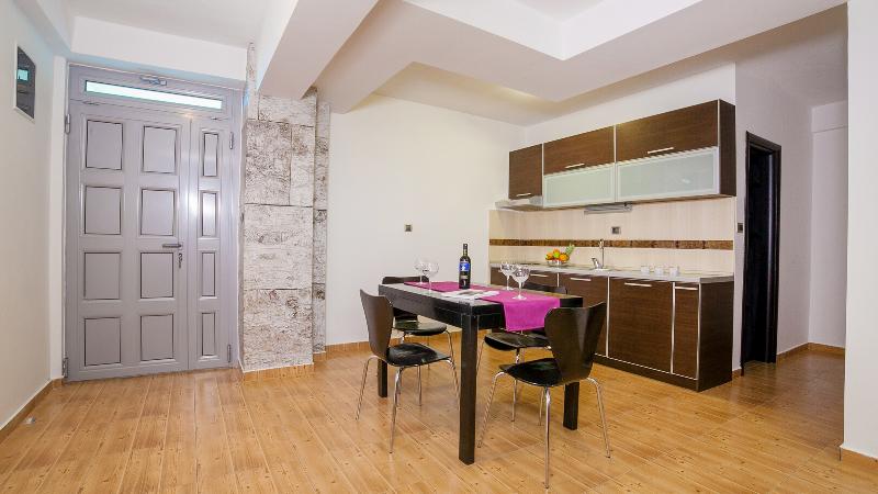 cheap resort hotels  to Spend holiday with family