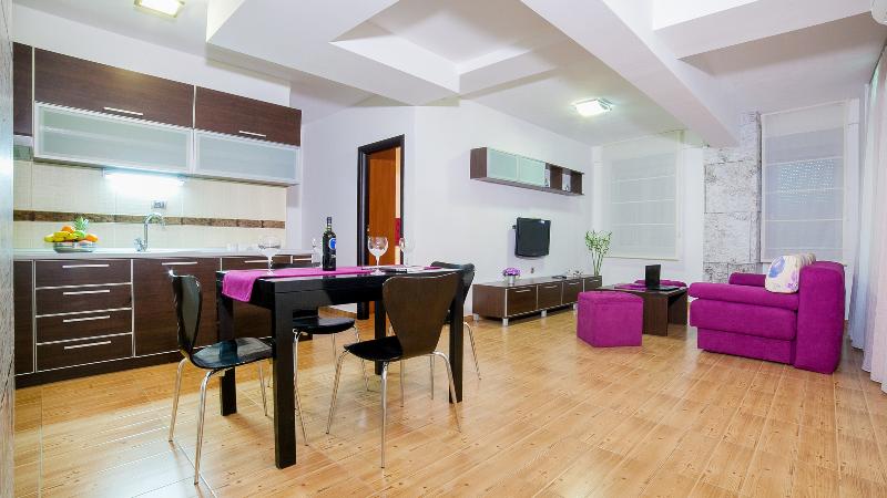 cheap resort hotels  to Spend holiday with family