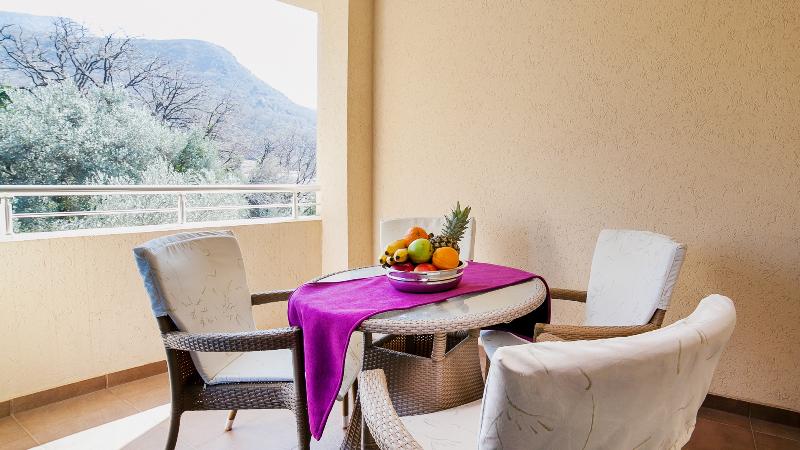 cheap resort hotels  to Spend holiday with family