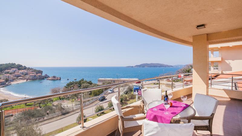 cheap resort hotels  to Spend holiday with family