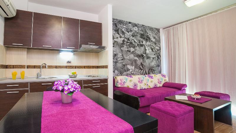 cheap resort hotels  to Spend holiday with family