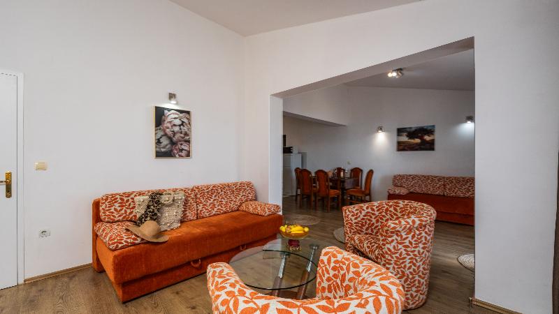 cheap resort hotels  to Spend holiday with family