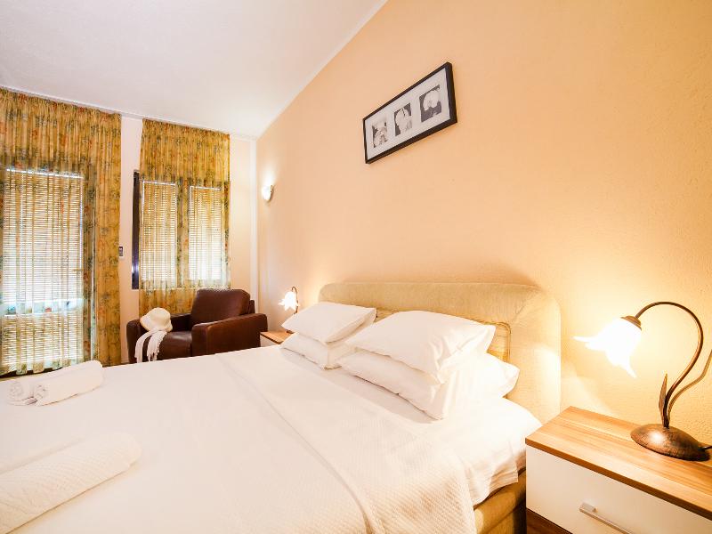 cheap resort hotels  to Spend holiday with family