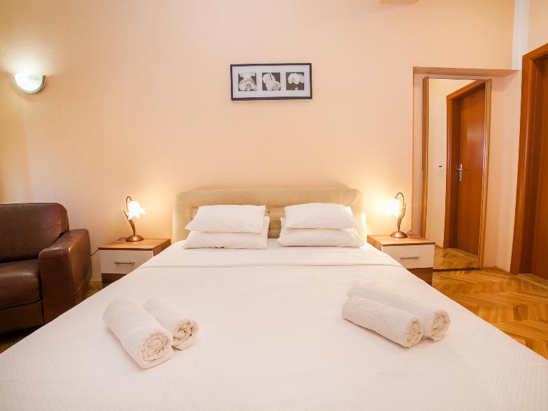 cheap resort hotels  to Spend holiday with family