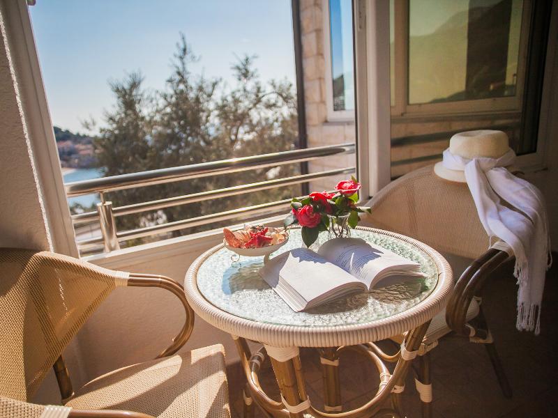 cheap resort hotels  to Spend holiday with family