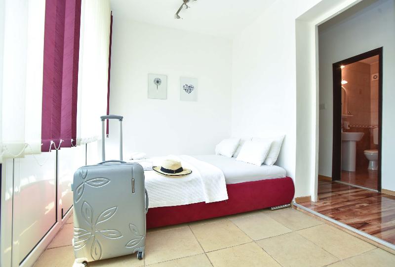 cheap resort hotels  to Spend holiday with family