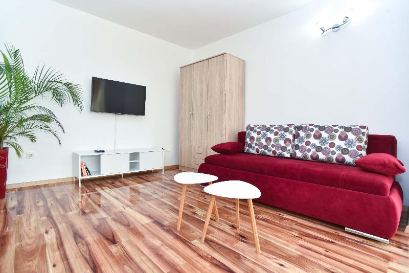 cheap resort hotels  to Spend holiday with family