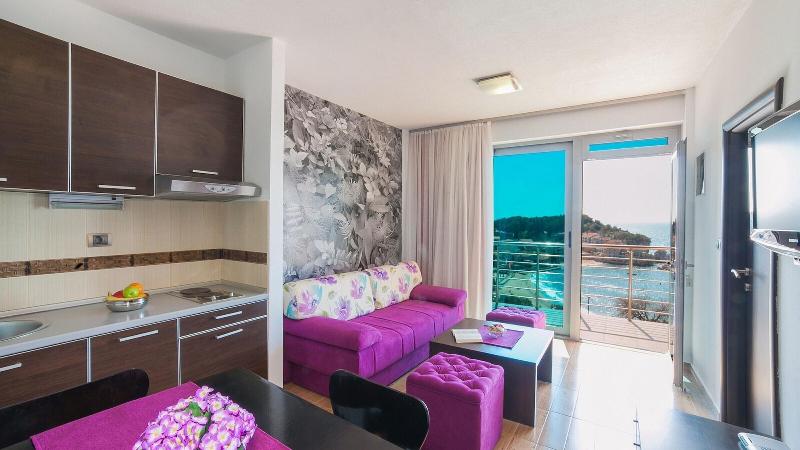 cheap resort hotels  to Spend holiday with family