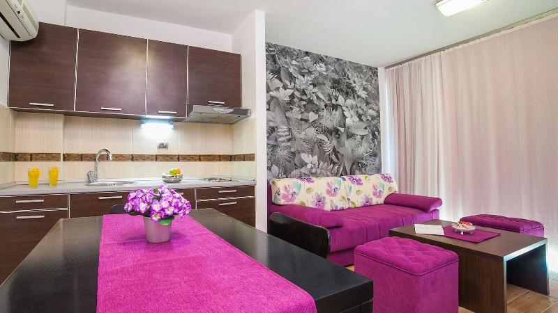 cheap resort hotels  to Spend holiday with family