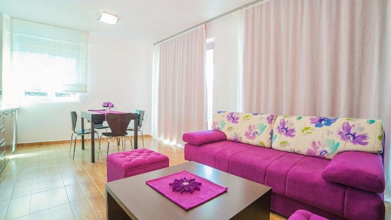 cheap resort hotels  to Spend holiday with family