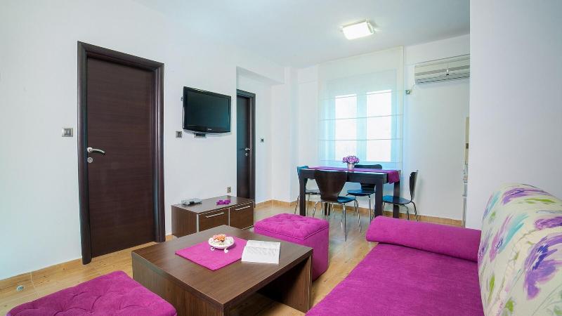 cheap resort hotels  to Spend holiday with family