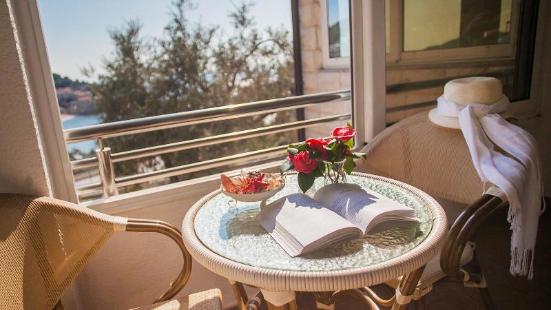 cheap resort hotels  to Spend holiday with family