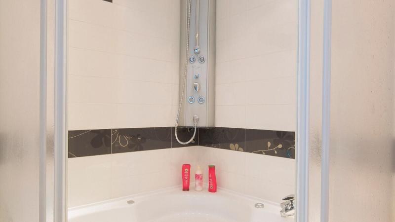 cheap resort hotels  to Spend holiday with family