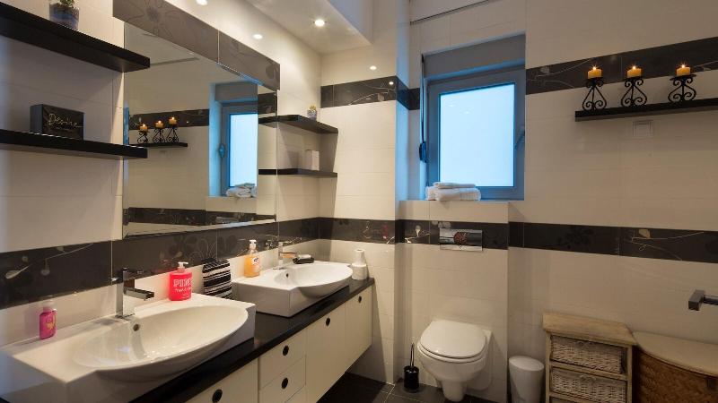 cheap resort hotels  to Spend holiday with family