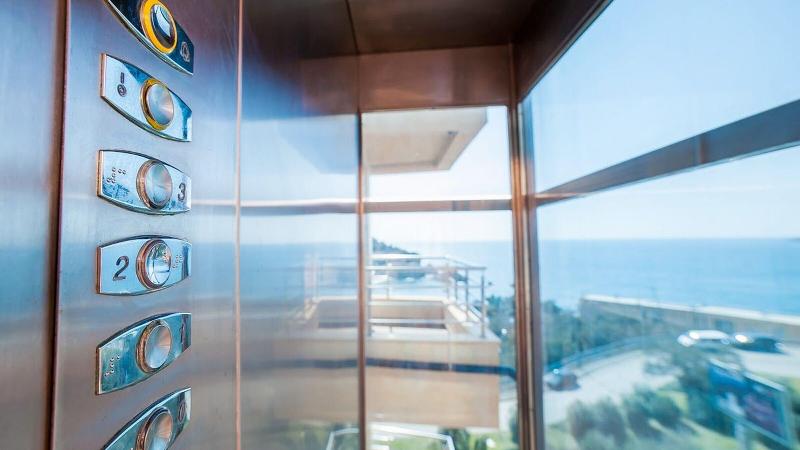 cheap resort hotels  to Spend holiday with family