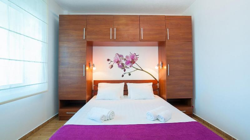 cheap resort hotels  to Spend holiday with family