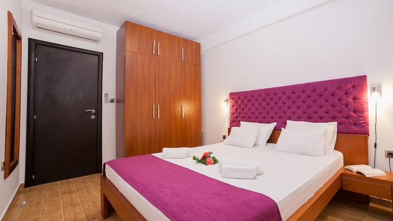 cheap resort hotels  to Spend holiday with family