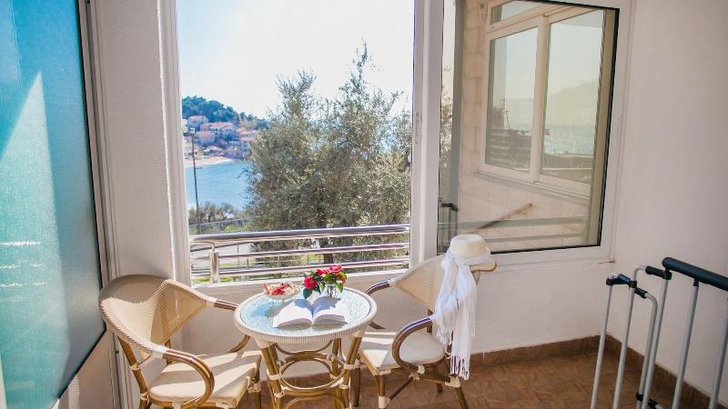 cheap resort hotels  to Spend holiday with family