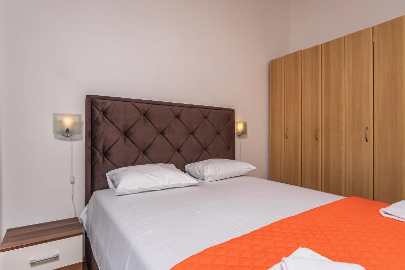 cheap resort hotels  to Spend holiday with family