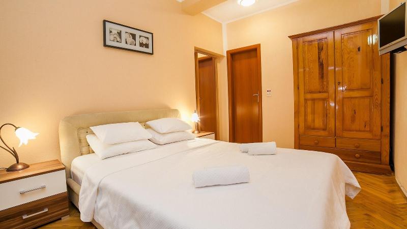 cheap resort hotels  to Spend holiday with family