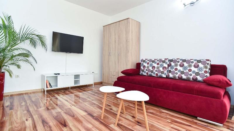 cheap resort hotels  to Spend holiday with family