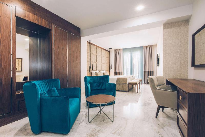 cheap resort hotels in Turkey to Spend holiday with family