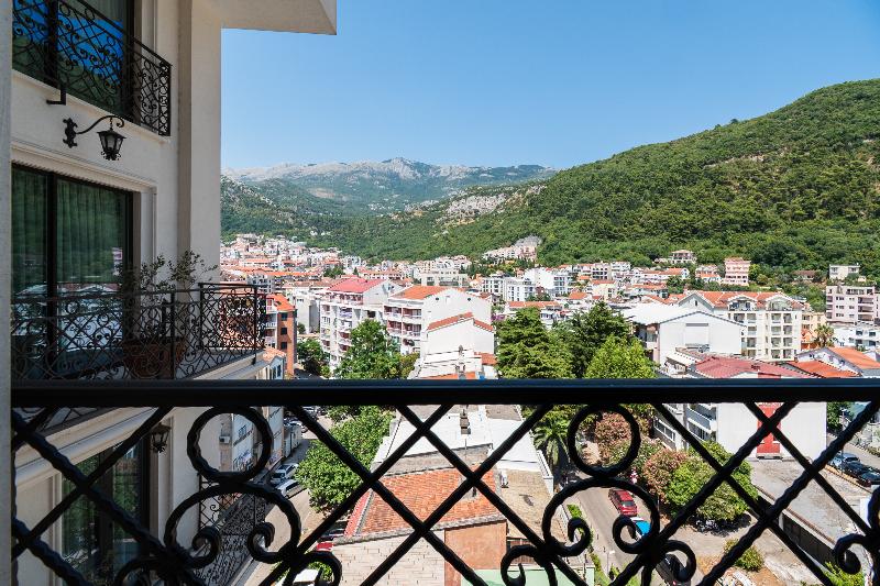 cheap resort hotels in Turkey to Spend holiday with family