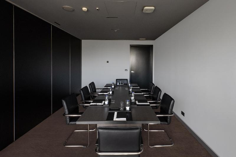 cheap resort hotels  to Spend holiday with family